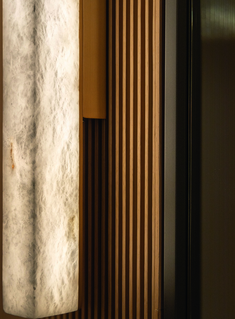 Close-up of ribbed detailing on the wall
